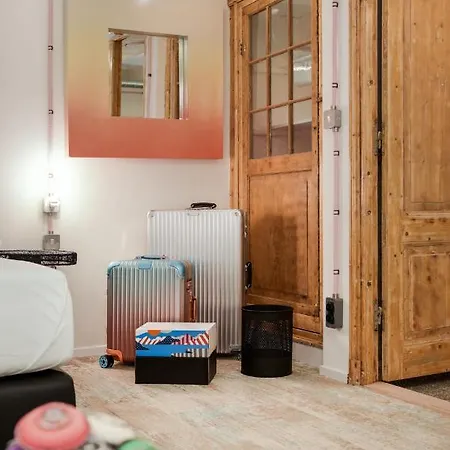 Отель The Monument