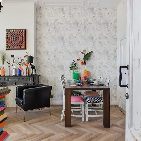 Отель The Monument Гаага